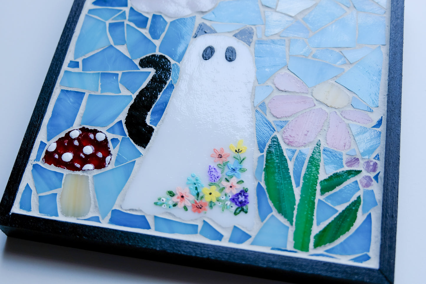 Ghost Cat Mosaic Wall Hanging Art | Stained Glass Framed Home Decor Daisies Mosaic Wall Art